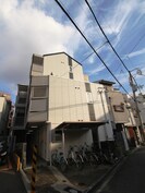 マルシェ九条の外観