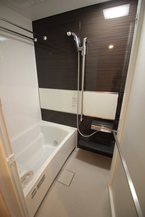 バス／シャワールーム等 スマートカーサ伏見町
