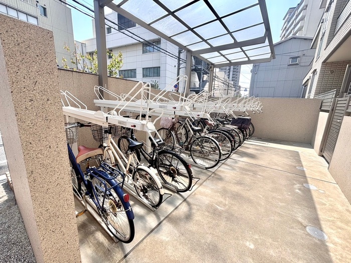 駐輪場 コンフォールメゾン
