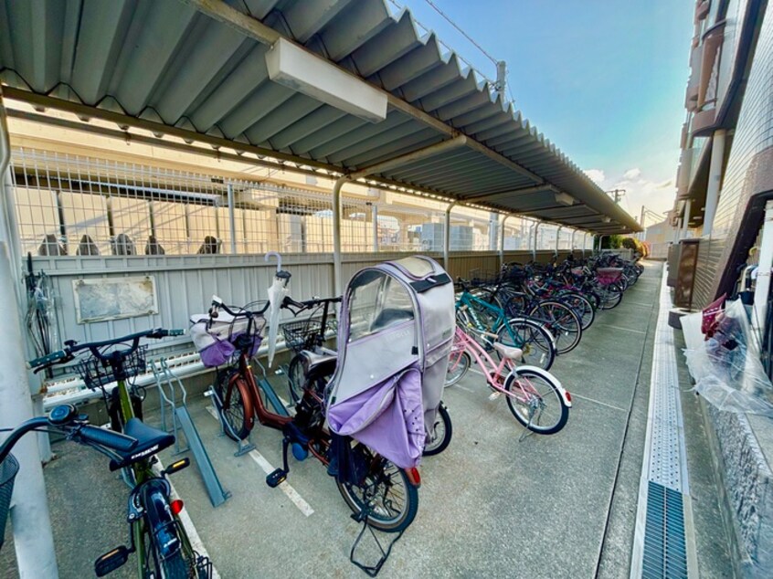 駐輪場 ルミナ２１