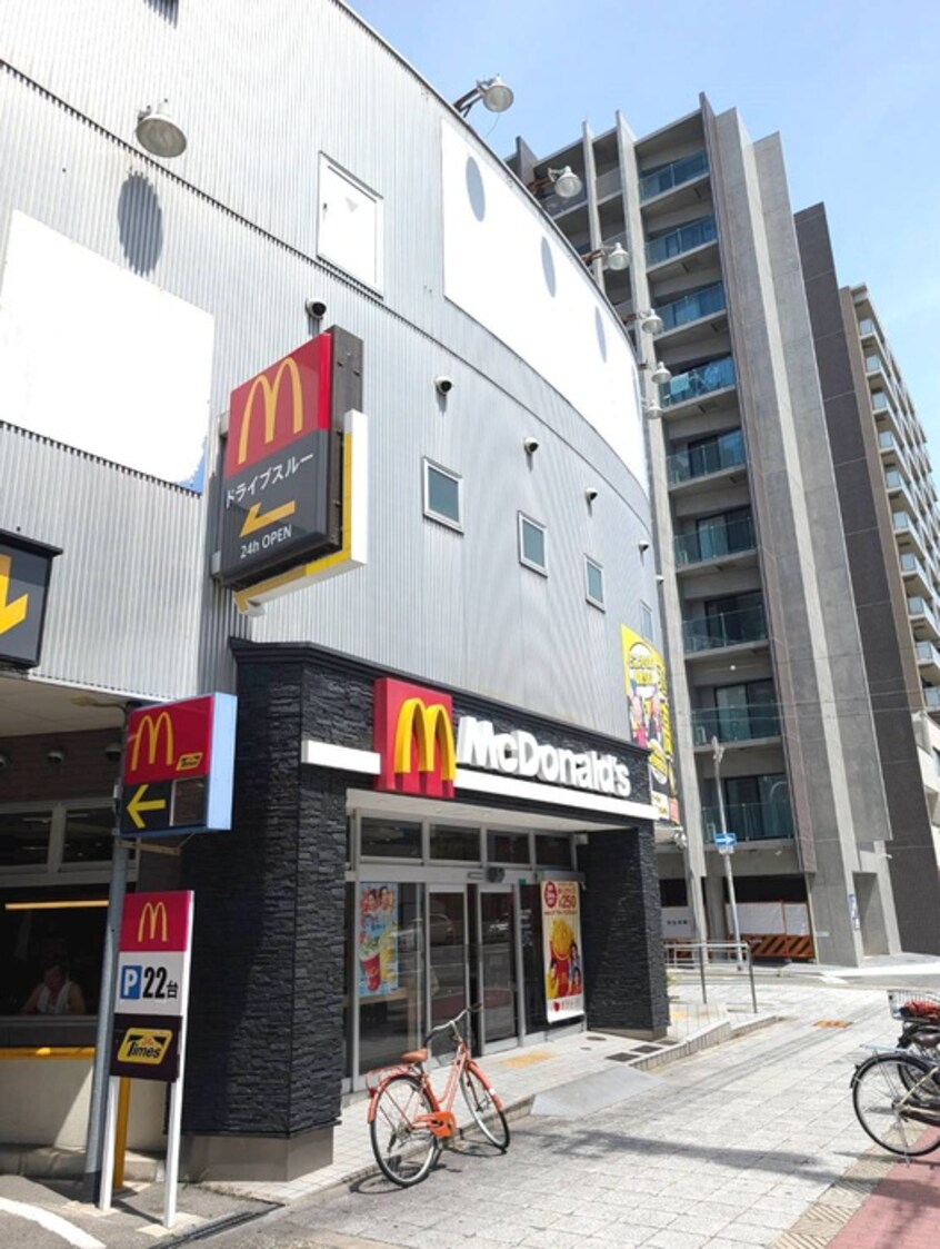 マクドナルド(ファストフード)まで355m ｴｽﾌﾟﾚｲｽ大阪ｶﾞﾙﾌﾚｼﾞﾃﾞﾝｽ(1003)
