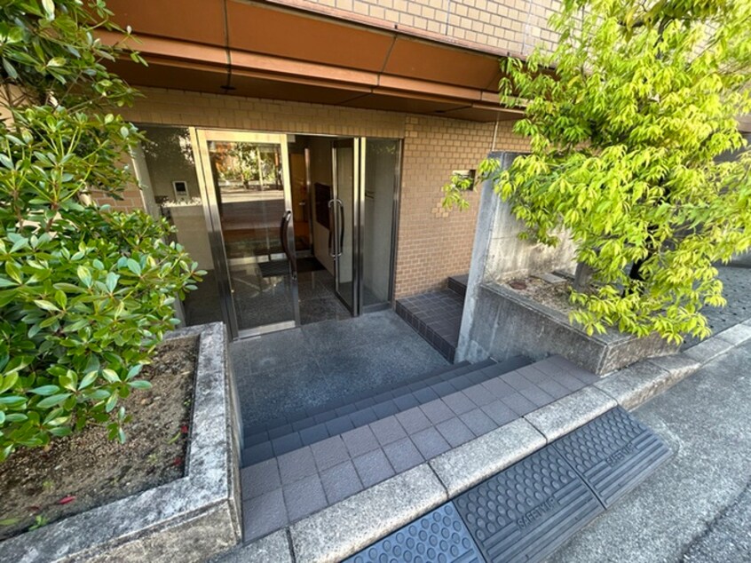 エントランス部分 クレール仁川