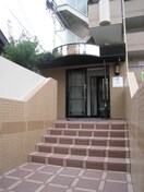 エントランス部分 サンパレス布施