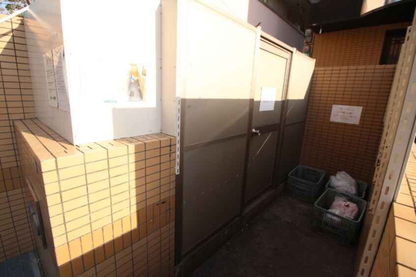 建物設備 サンパレス布施