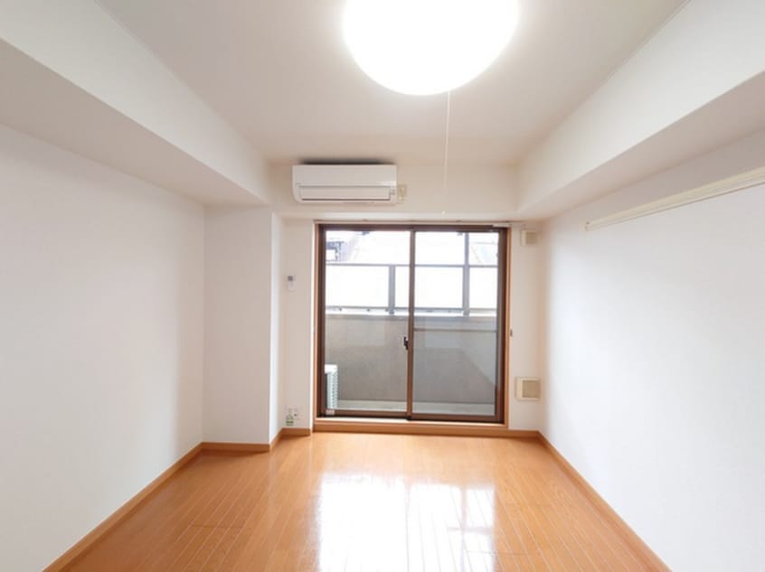 居室 アパルトマン５０５