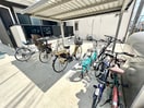 駐輪場 F asecia Doras