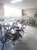 駐輪場 カスタリア新梅田