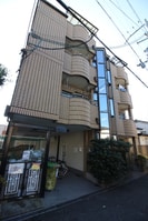シャルマン清水の外観