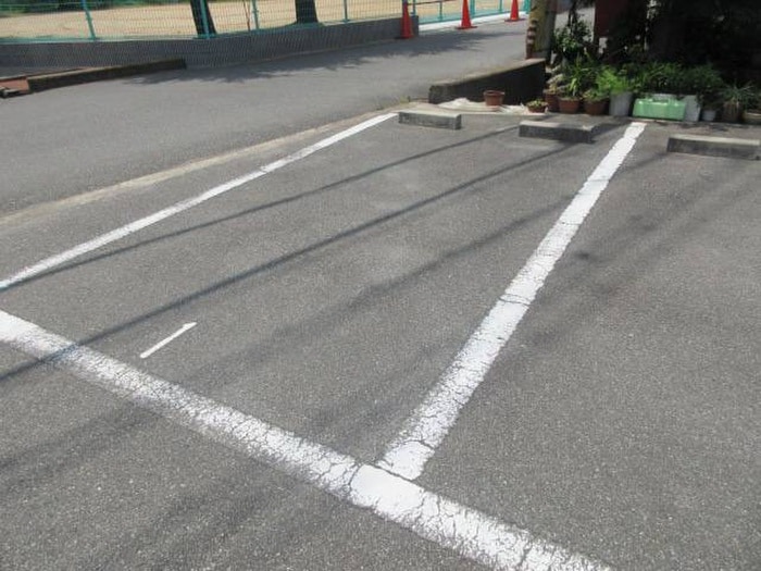 駐車場 加古川ヤングパレス