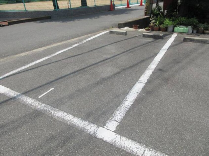 駐車場 加古川ヤングパレス