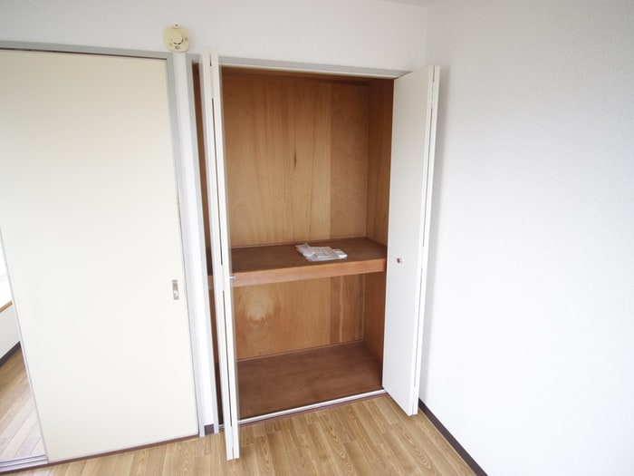収納 加古川ヤングパレス