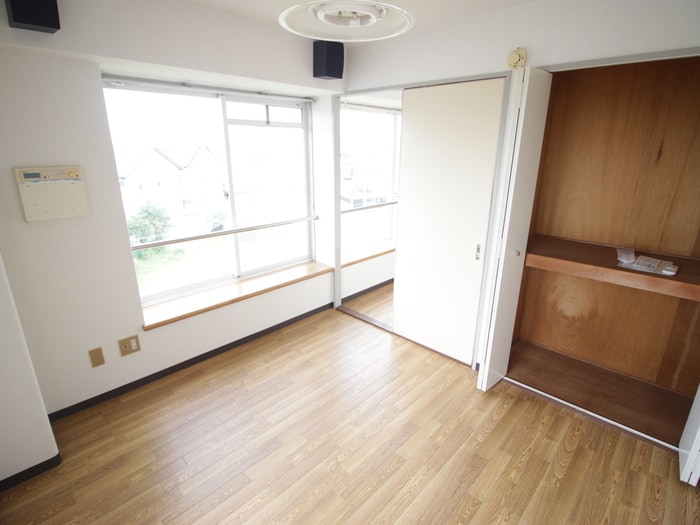 居室 加古川ヤングパレス