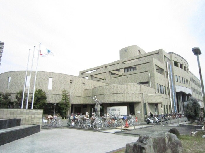 堺市東区役所(役所)まで656m サニ－コ－ト