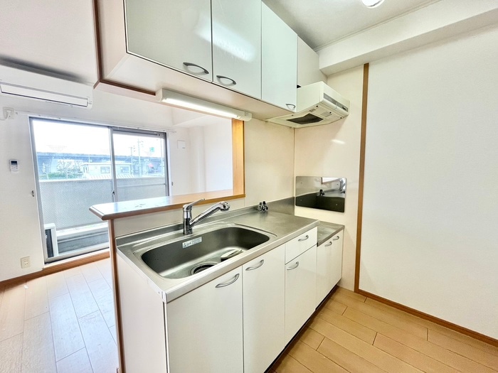 キッチン インヴィテ・ボヌ－ルⅡ番館