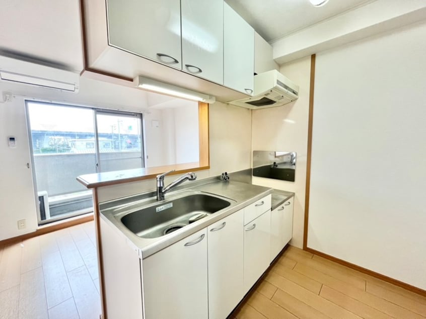 キッチン インヴィテ・ボヌ－ルⅡ番館