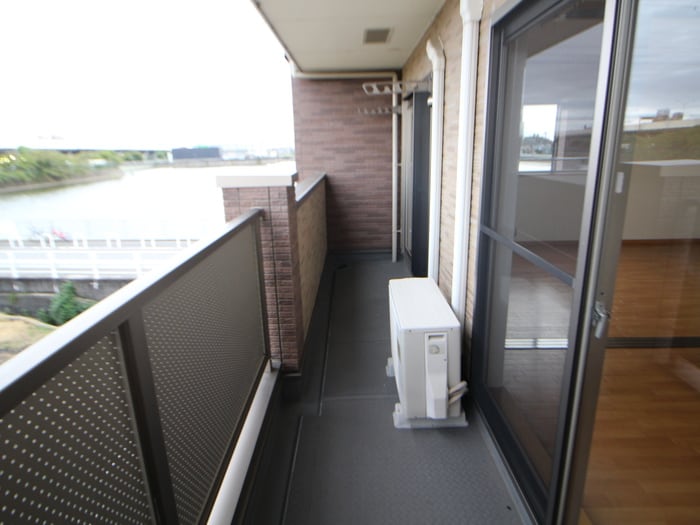 ベランダ・バルコニー インヴィテ・ボヌ－ルⅡ番館