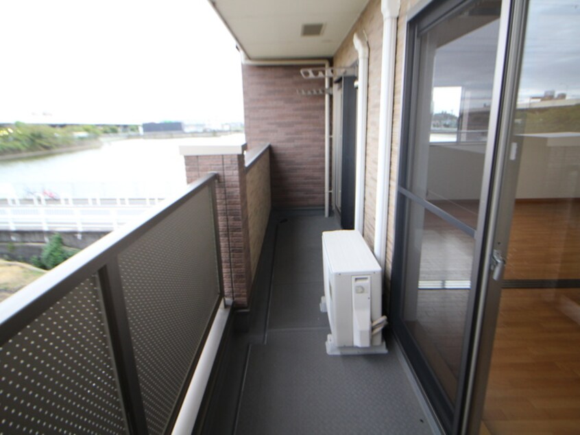 ベランダ・バルコニー インヴィテ・ボヌ－ルⅡ番館