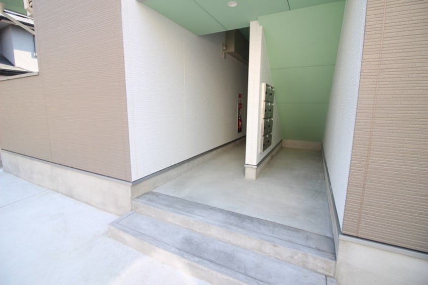 エントランス部分 ロワジール宝塚