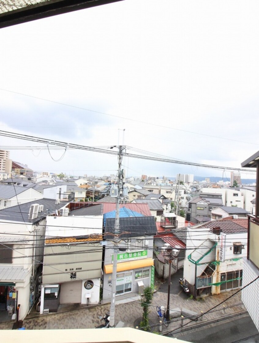 室内からの展望 セラヴィ大枝