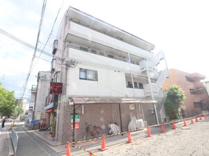 ハイツ三輪