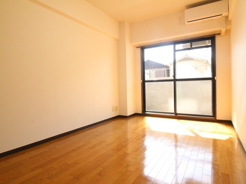 居室 エルマ－ナ出町柳