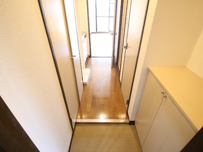 玄関 エルマ－ナ出町柳