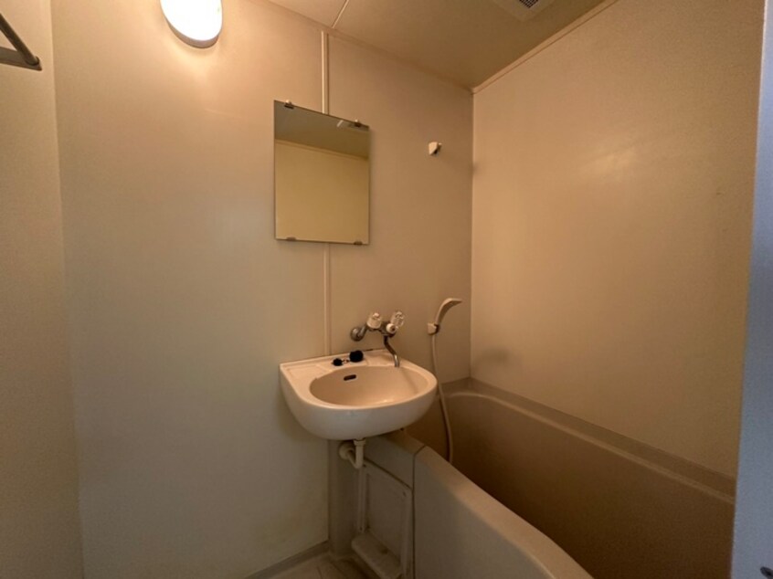 バス／シャワールーム等 ＬＡＵＲＥＬ　ＨＯＵＳＥ