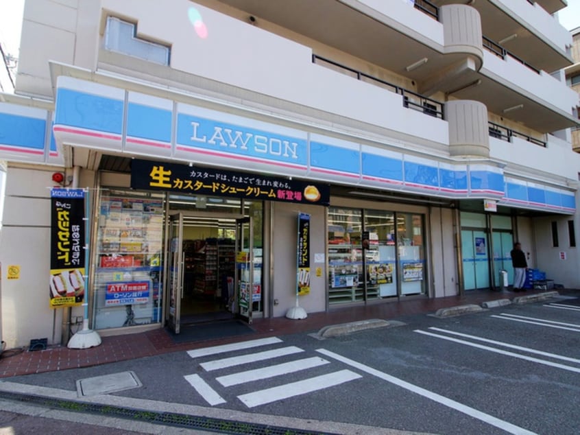 ローソン蛍池中町店(コンビニ)まで102m フィールド