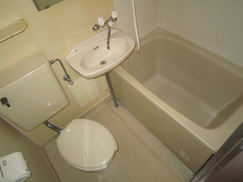 バス／シャワールーム等 ハイツルエスト