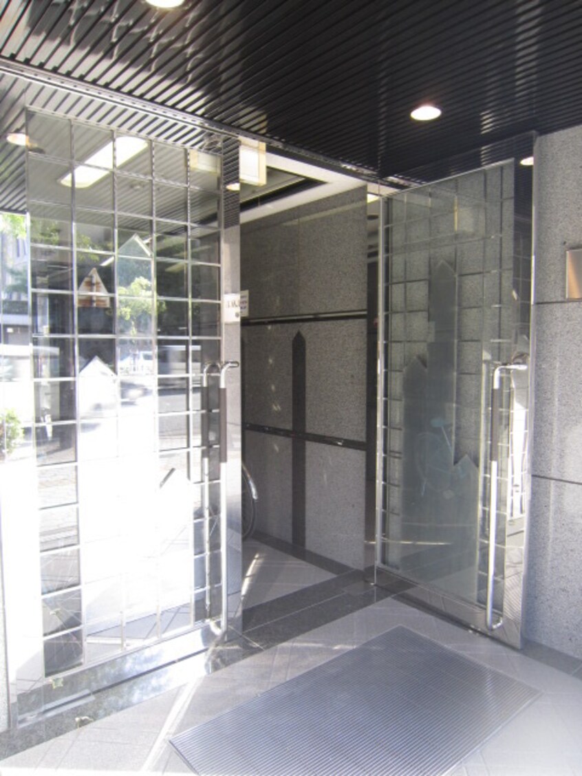 エントランス部分 セイワパレス四天王寺