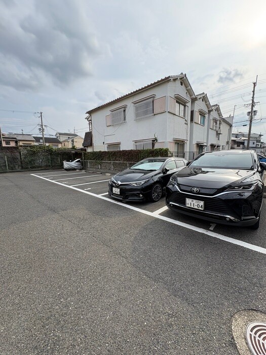 駐車場 エルセレ－ノ香ケ丘Ａ棟