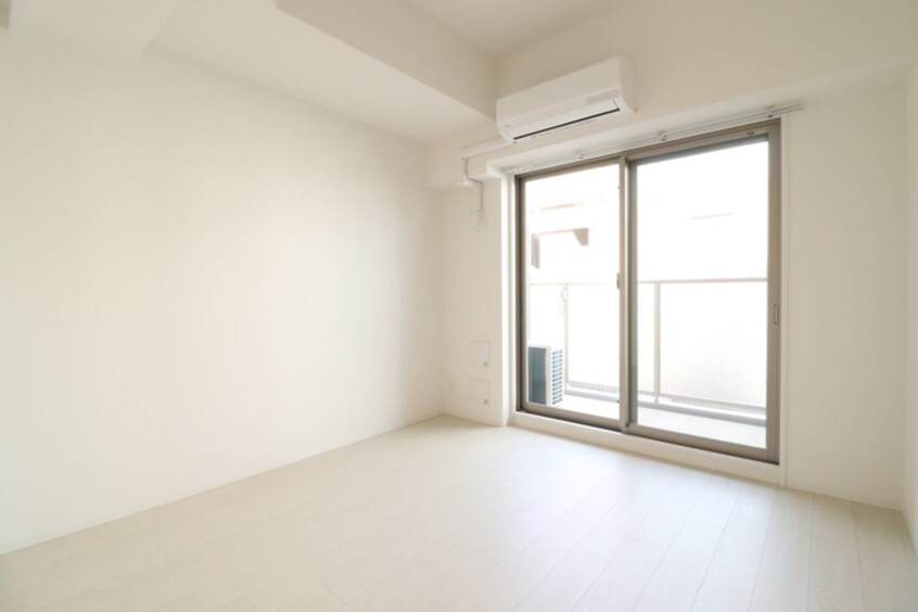 居室 ｴｽﾘｰﾄﾞ神戸兵庫駅ｱｸｱｳﾞｨﾗ(711)