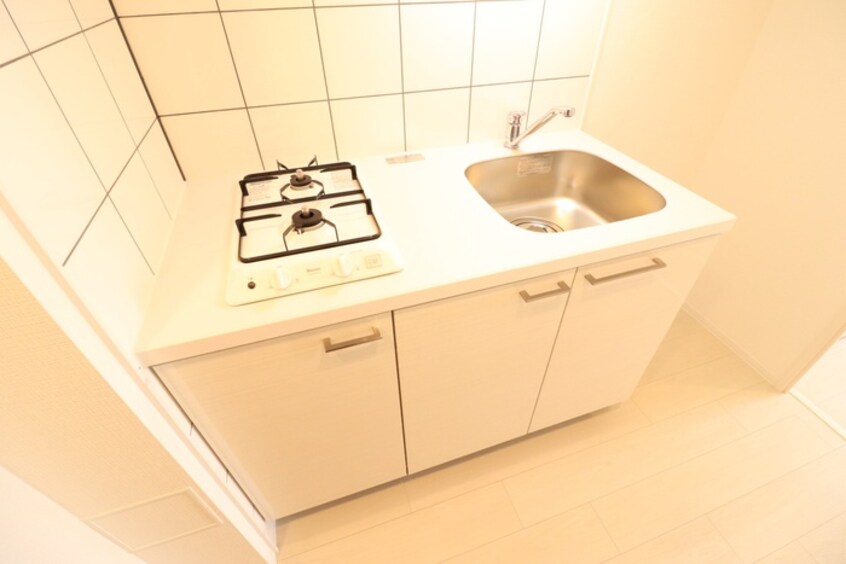 キッチン ｴｽﾘｰﾄﾞ神戸兵庫駅ｱｸｱｳﾞｨﾗ(711)