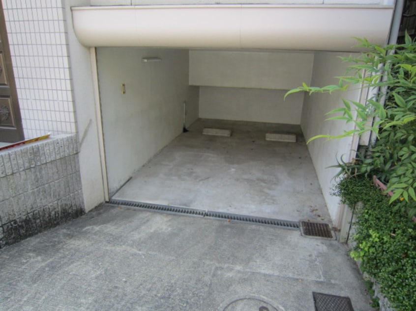 駐車場 豊中竹内貸家