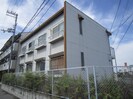 エステ－トピアナカショクの外観