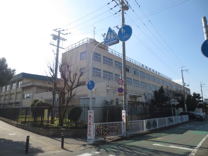 八戸ノ里東小学校(小学校)まで355m エステ－トピアナカショク