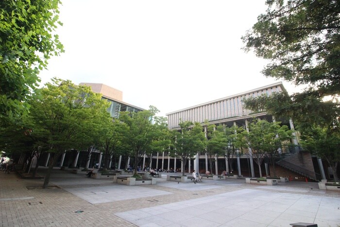 兵庫県立芸術文化センター(美術館/博物館)まで1600m チェリーハウスⅡ　Ａ棟