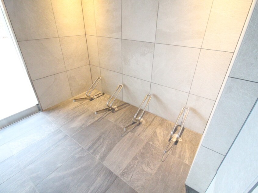 駐輪場 リバーパレス鴨川