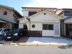 鶴田貸家