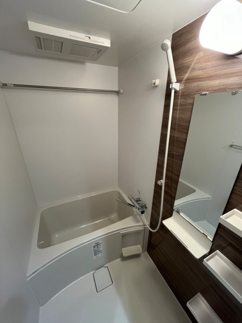 バス／シャワールーム等 セレニテ江坂ミラク