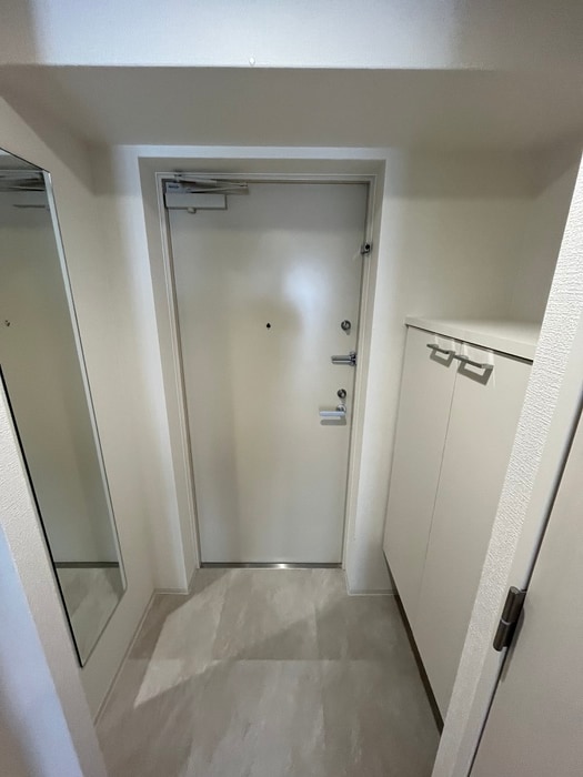 玄関 セレニテ江坂ミラク