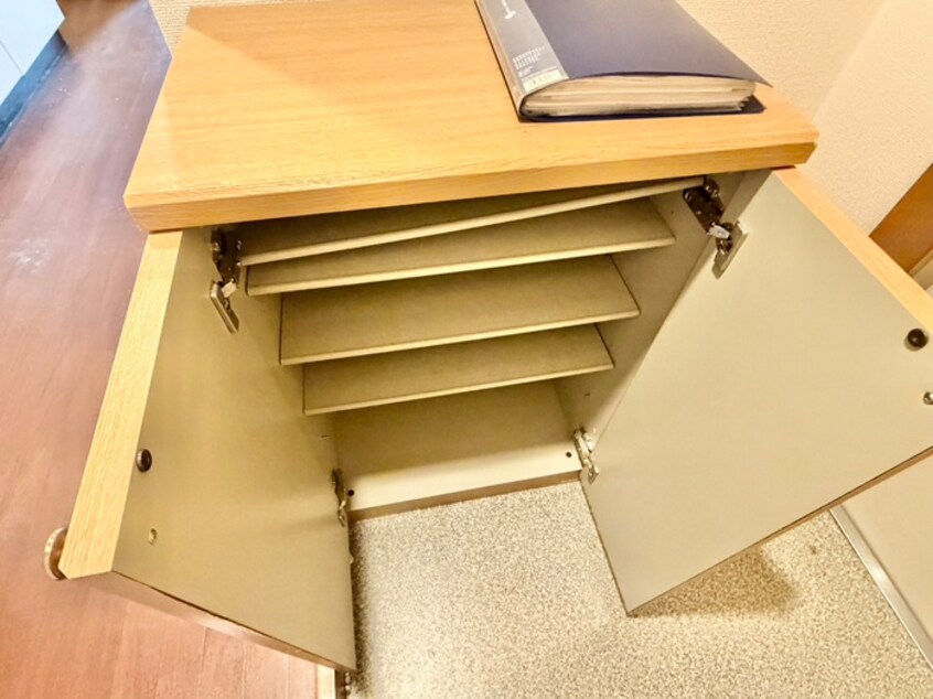 靴箱 リバ－スクウェア１０３