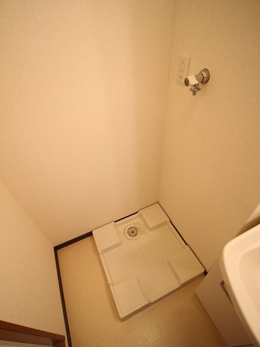 洗濯機置場 リバ－スクウェア１０３