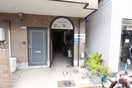 エントランス部分 マンションパインウェルⅠ