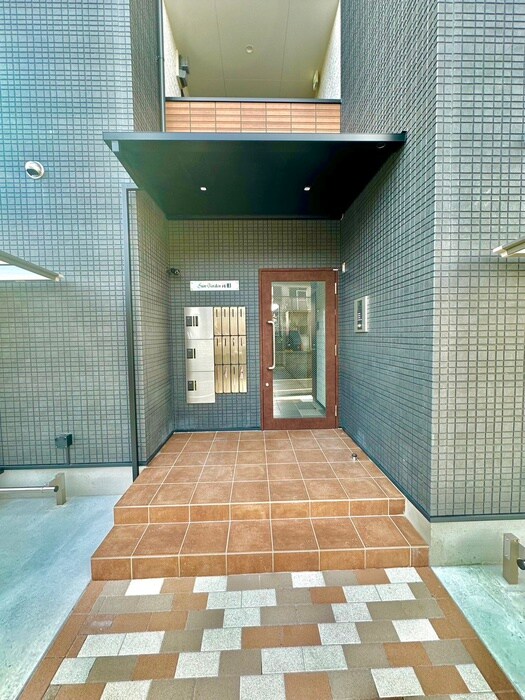 エントランス部分 Ｓｕｎ　Ｇａｒｄｅｎ　元町