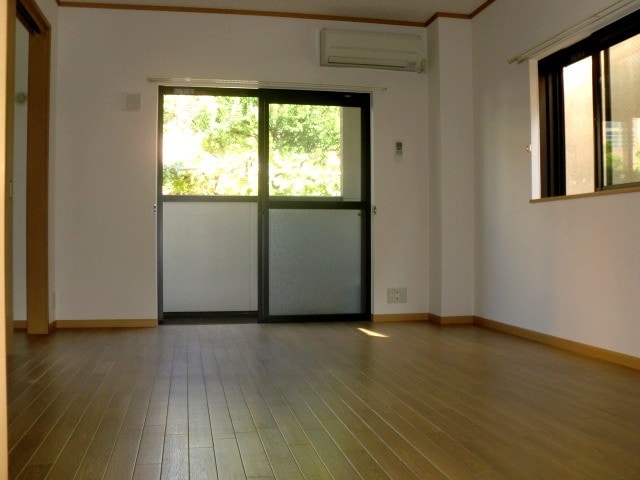 居室 メゾンピュア