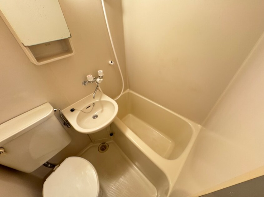 バス／シャワールーム等 レ－ベン千里山