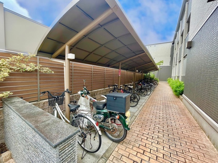 駐輪場 ソッレヴァンテ