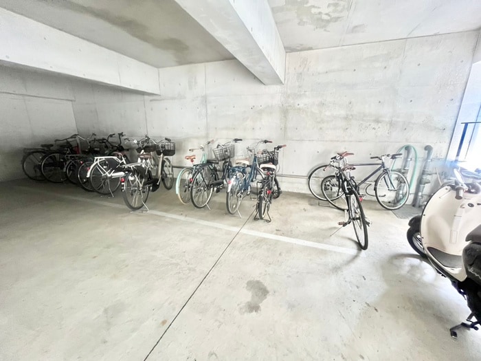 駐輪場 フェアフィ－ルド