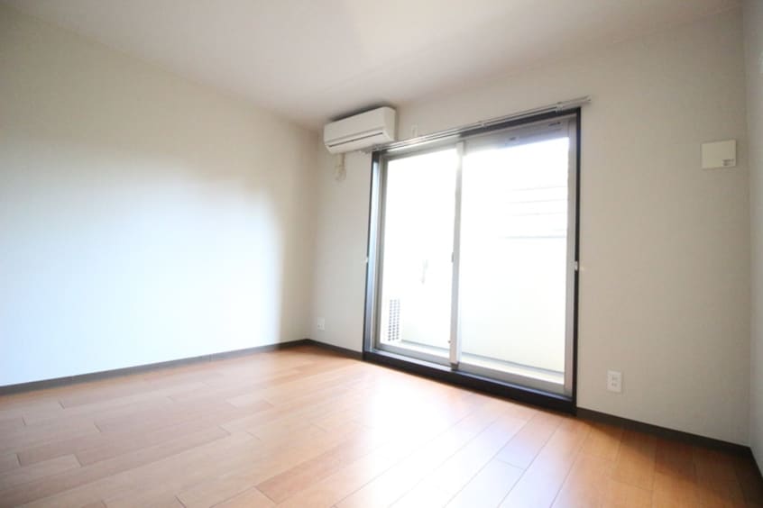 居室 ジョバニ　フォ-リエ